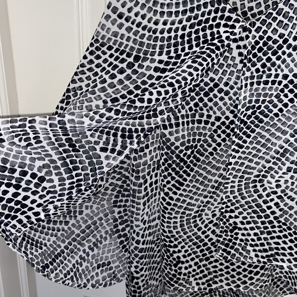 Layered Tank - Picture 2 of 2